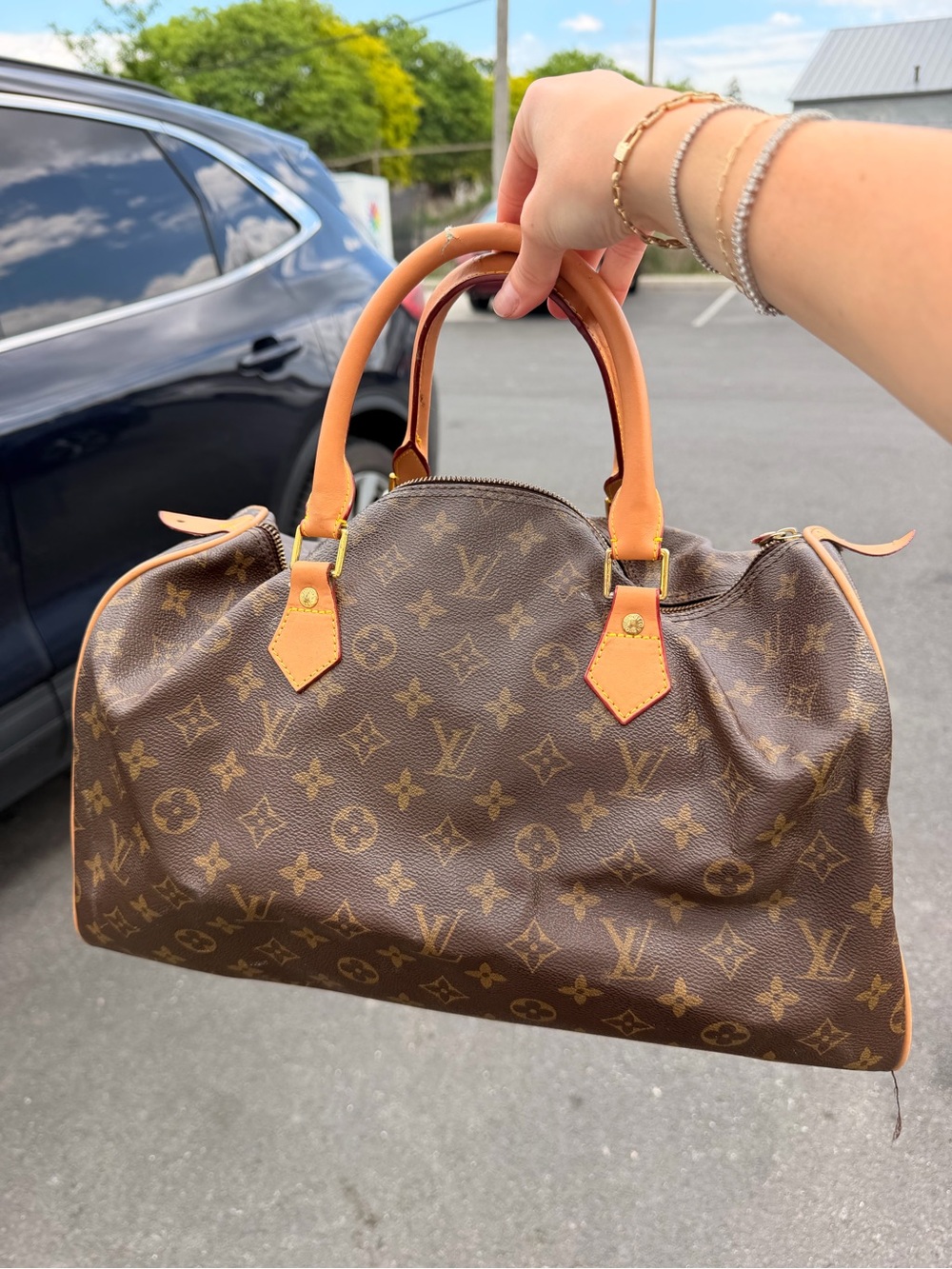 AUTHENTIC Louis Vuitton Brown Monogram Speedy 40